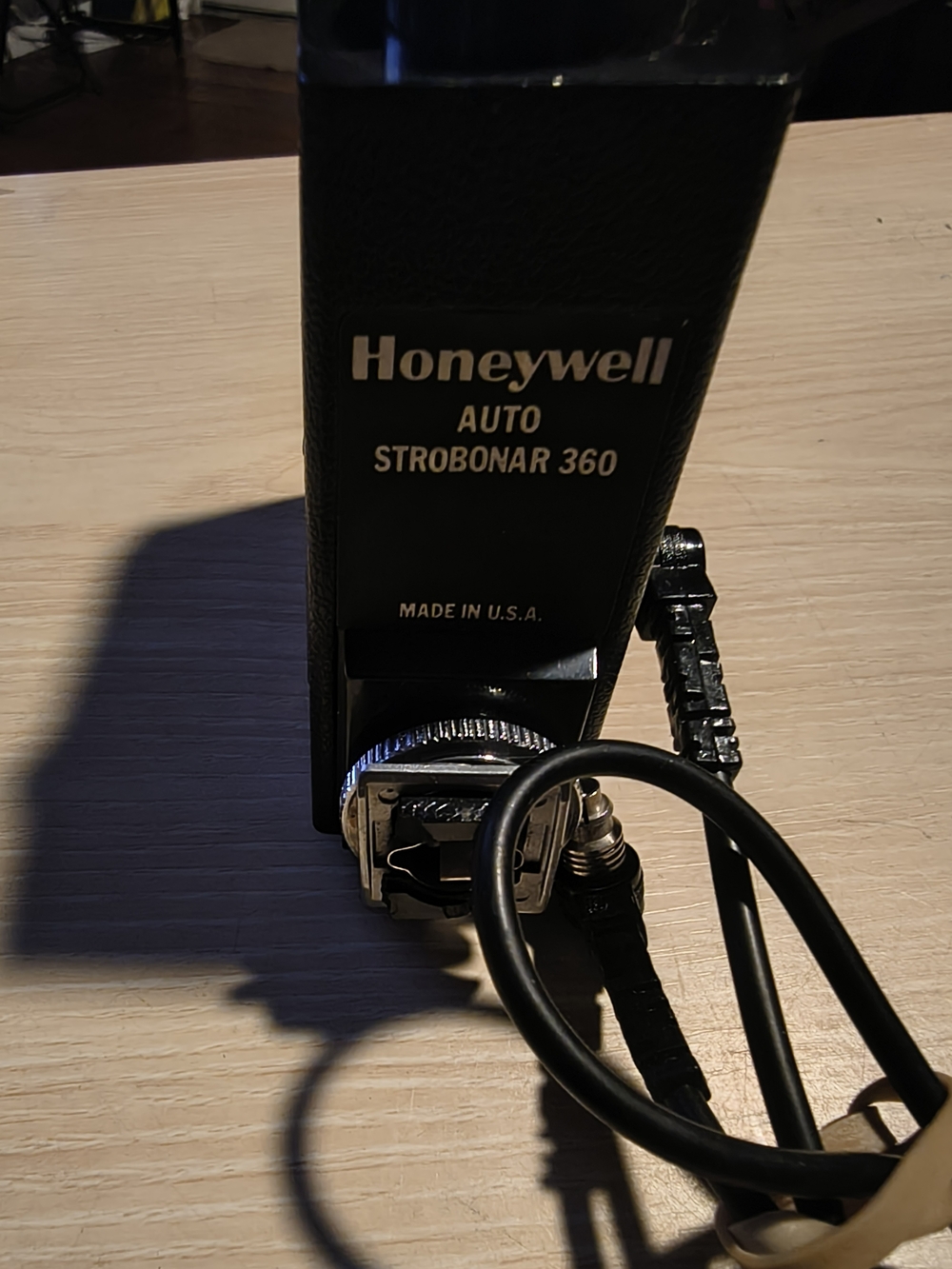 vintage Honeywell Auto Strobonar 360 electronic camera flash unit from the early